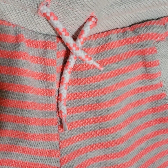 Girls Cat & Jack shorts - Picture 3 of 7